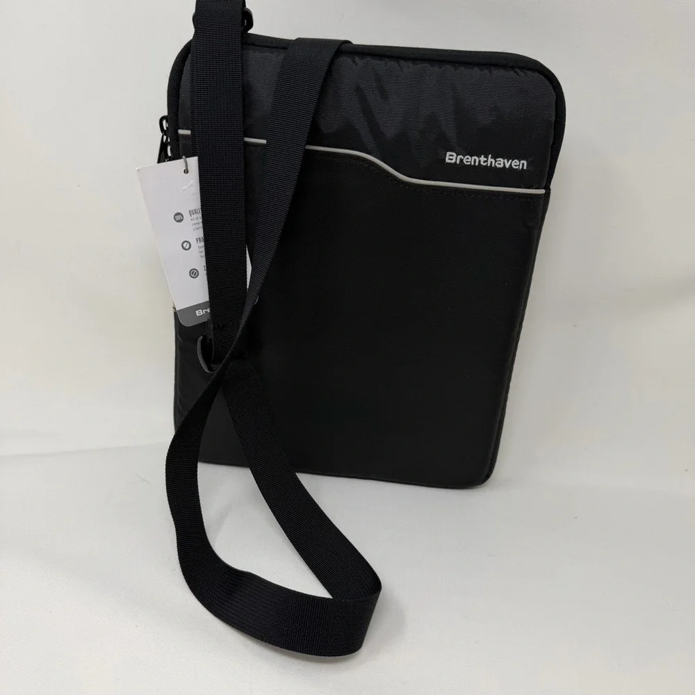 NEW BRENTHAVEN BLACK TABLET HARD CROSSBODY/SHOULDER CASE